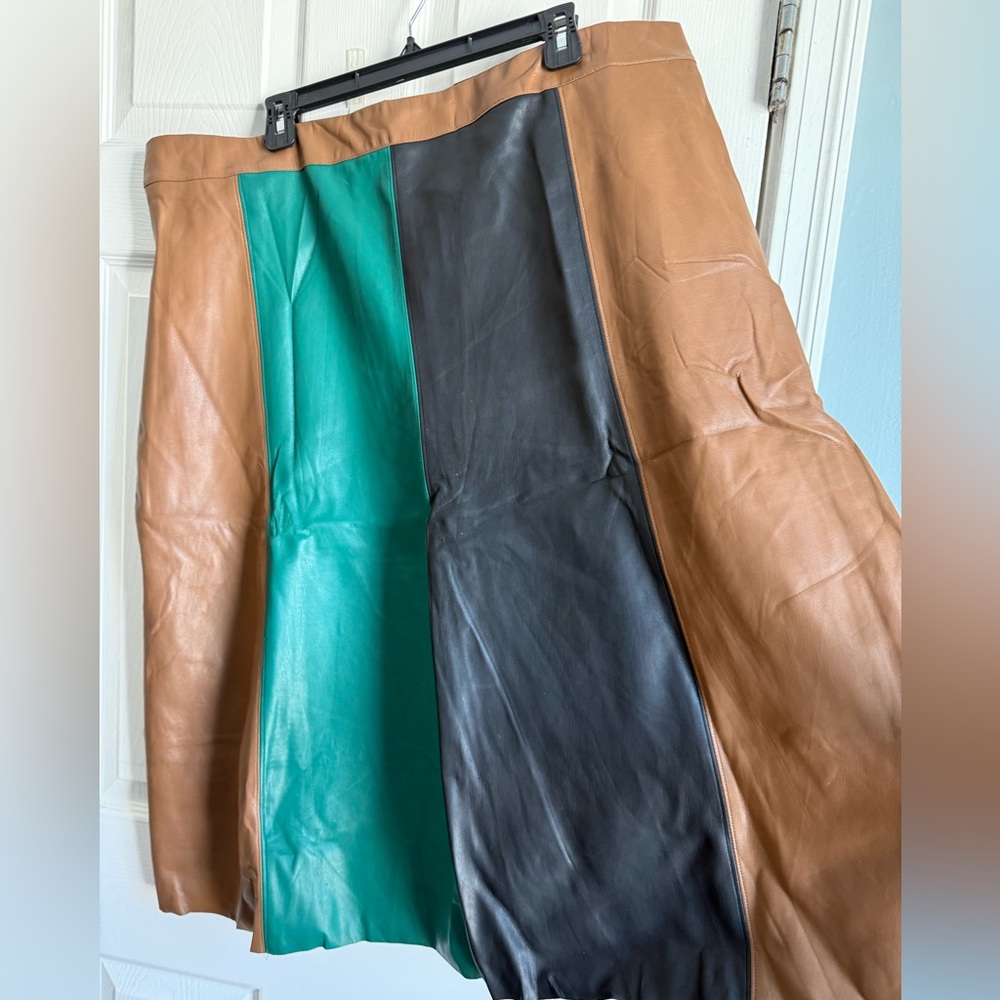 Color blocked Pleather Skirt